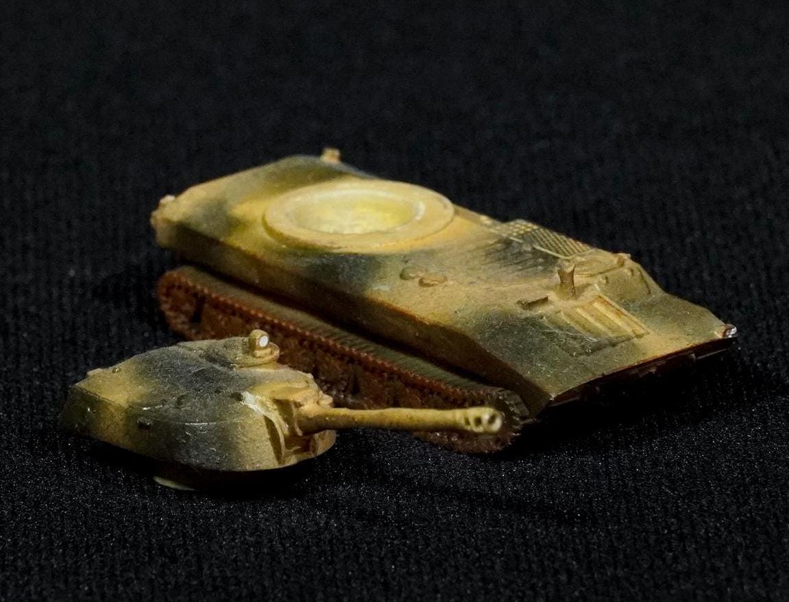 2S1 Gvozdika Unpainted Miniature – Dark Grey Resin Self-Propelled Howitzer – 1/48 • 1/56 • 1/64 • 1/72 • 1/76 • 1/87 • 1/100 • 1/144