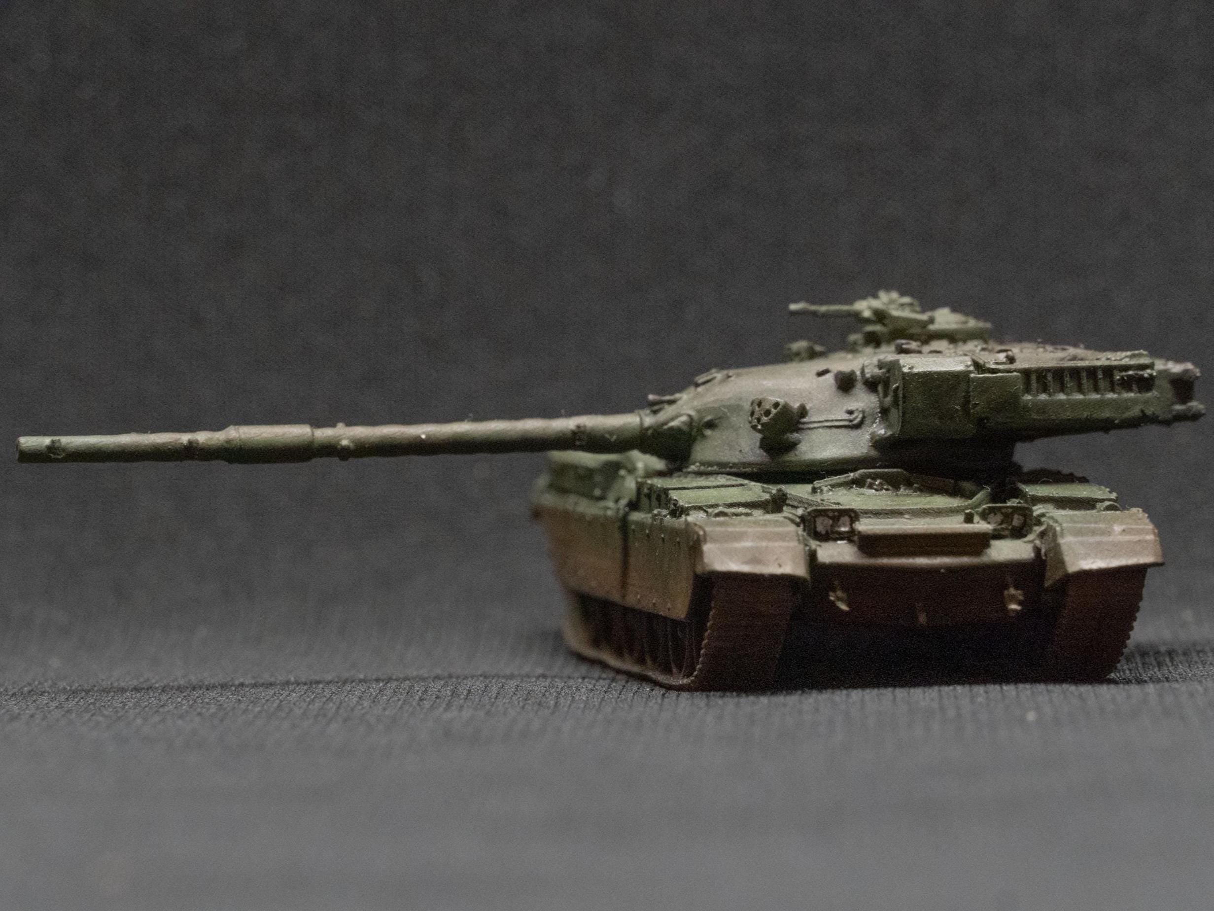 Chieftain Mk 10 Unpainted Miniature – Dark Grey Resin British Main Battle Tank – 1/48 • 1/56 • 1/64 • 1/72 • 1/76 • 1/87 • 1/100 • 1/144
